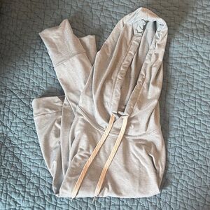 Vuori blue hooded long sleeve